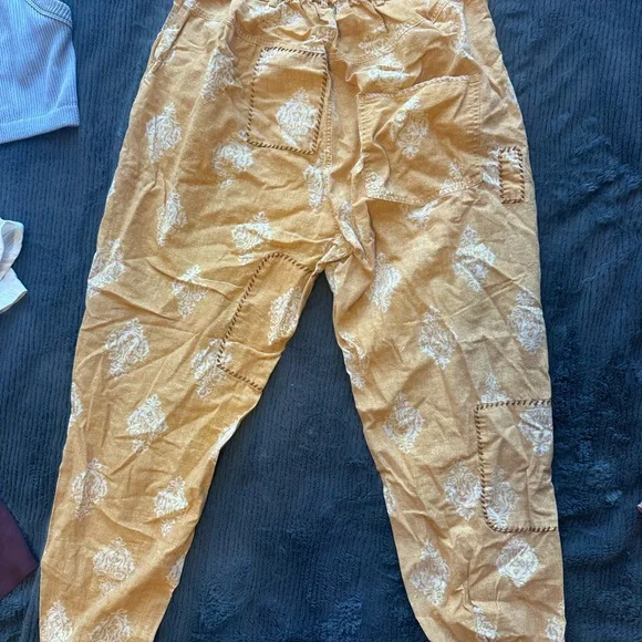 Women's Patchwork Patterned Cropped Pants (faded orange/dark yellow color) - Picture 4 of 5